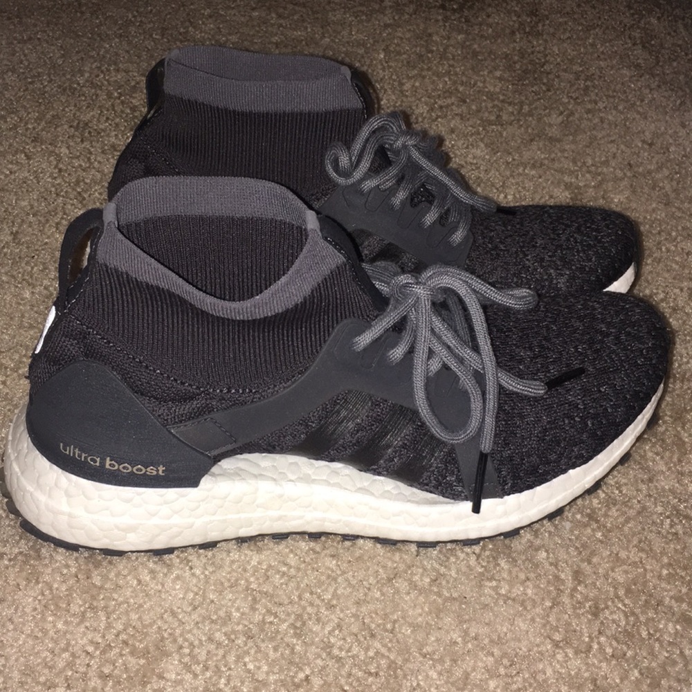 Adidas women's ultra boost sneakers size 8